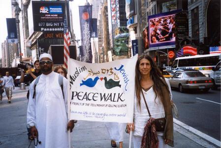 Lynn Gottlieb at Muslim-Jewish Peace Walk, 2003