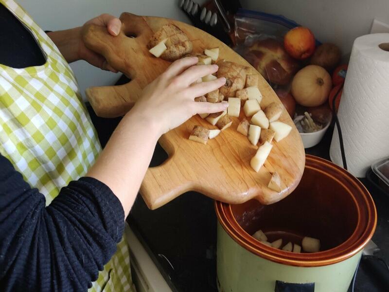 Savoy Curry Making Cholent