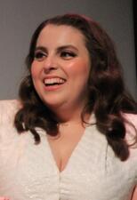 Beanie Feldstein, 2019