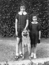 1939 Yvonne Campbell and Her Sister Renée