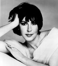 Helen Reddy, 1975