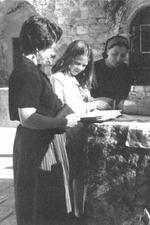 Yael Schneider at her Bat Mitzah with Betsy Cohen-Kallus and Susan Weidman Schneider at the Western Wall in Jerusalem