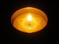 Holocaust Remembrance Candle