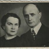 Bela Szapiro and her husband Jakob Nissenbaum