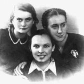 Kashariyot, Tema Sznajderman, Bela Hazan, and Lonka Korzybrodska