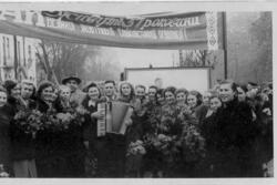 Valentina Vaysfeld at an October Revolution celebration, 1937