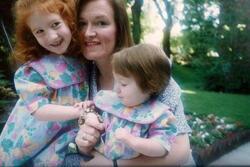 Emily Kadar with her mother, Miriam Kadar, and sister Dorothy