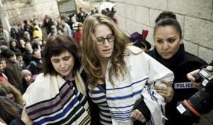 Rabbi Susan Silverman with Police at Western Wall