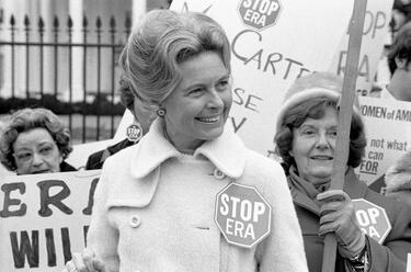 Phyllis Schlafly, 1977