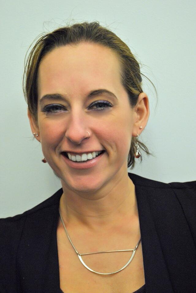 headshot of Rabbi Charley Baginsky